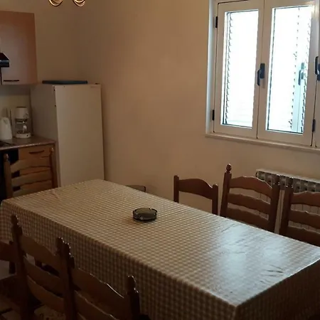 Anda Πανσιόν 3*